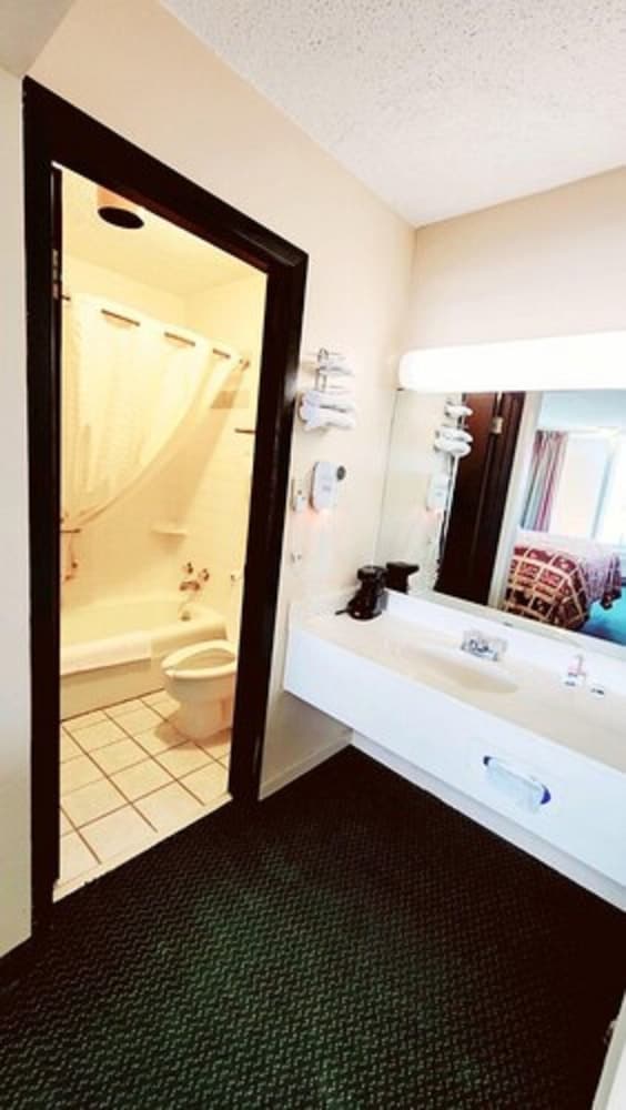 Deluxe Single Room photo 3