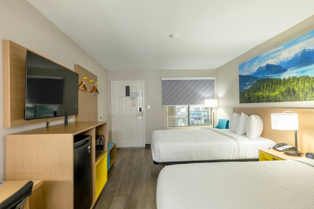 2 Double Beds, Non-Smoking - Photo 8