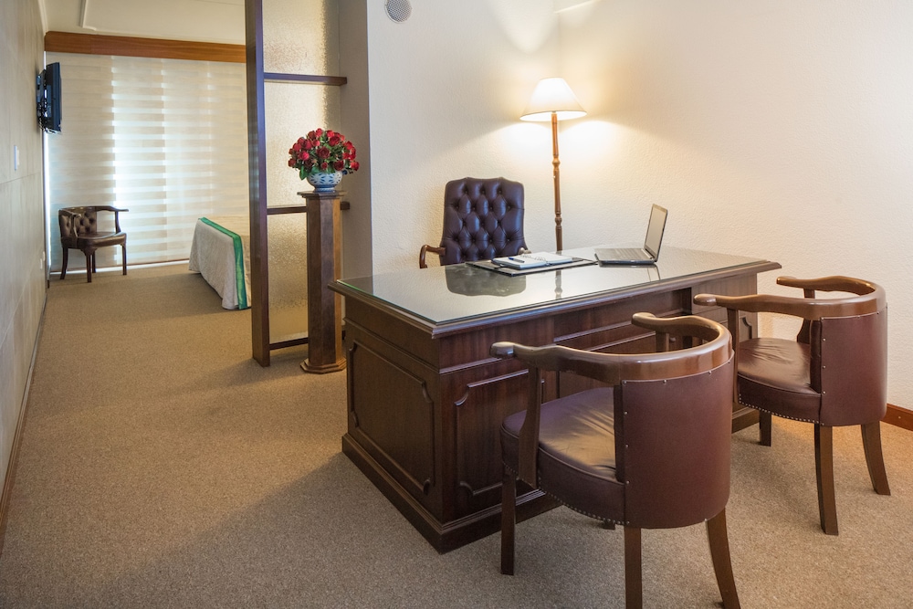 Junior Studio Suite photo 2
