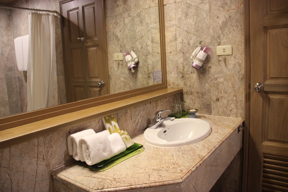 Deluxe Hotel Garden View (HOT DEAL) - Photo 18
