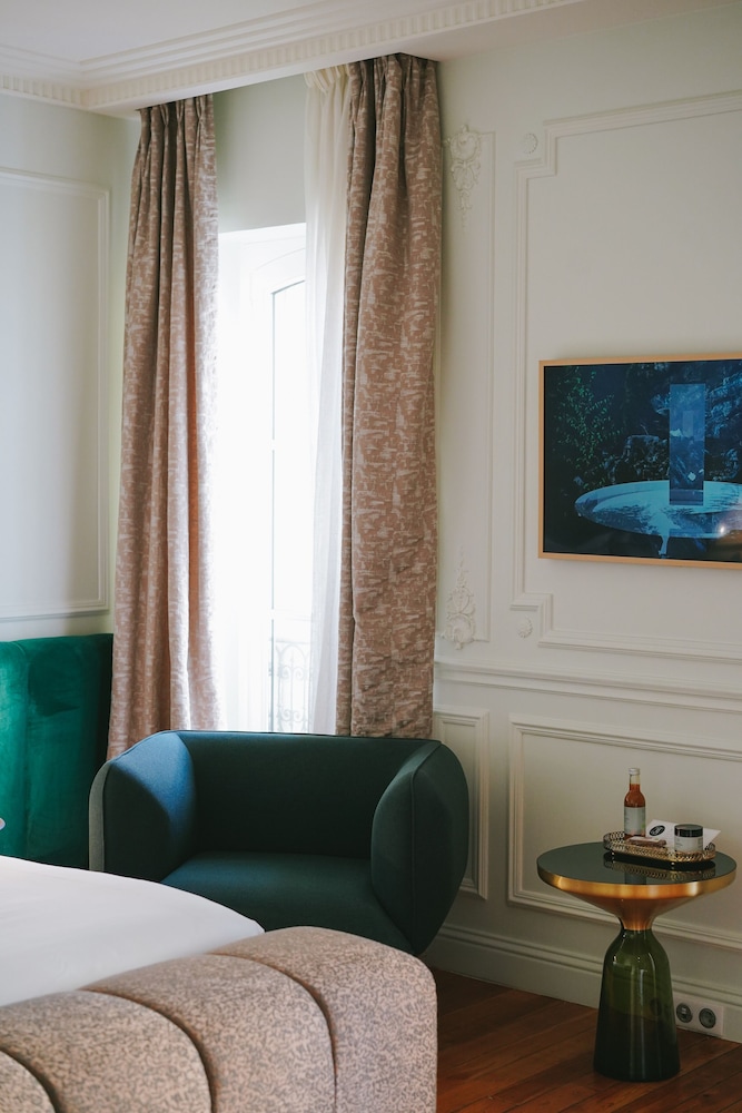 Deluxe Double Room, Bathtub photo 2