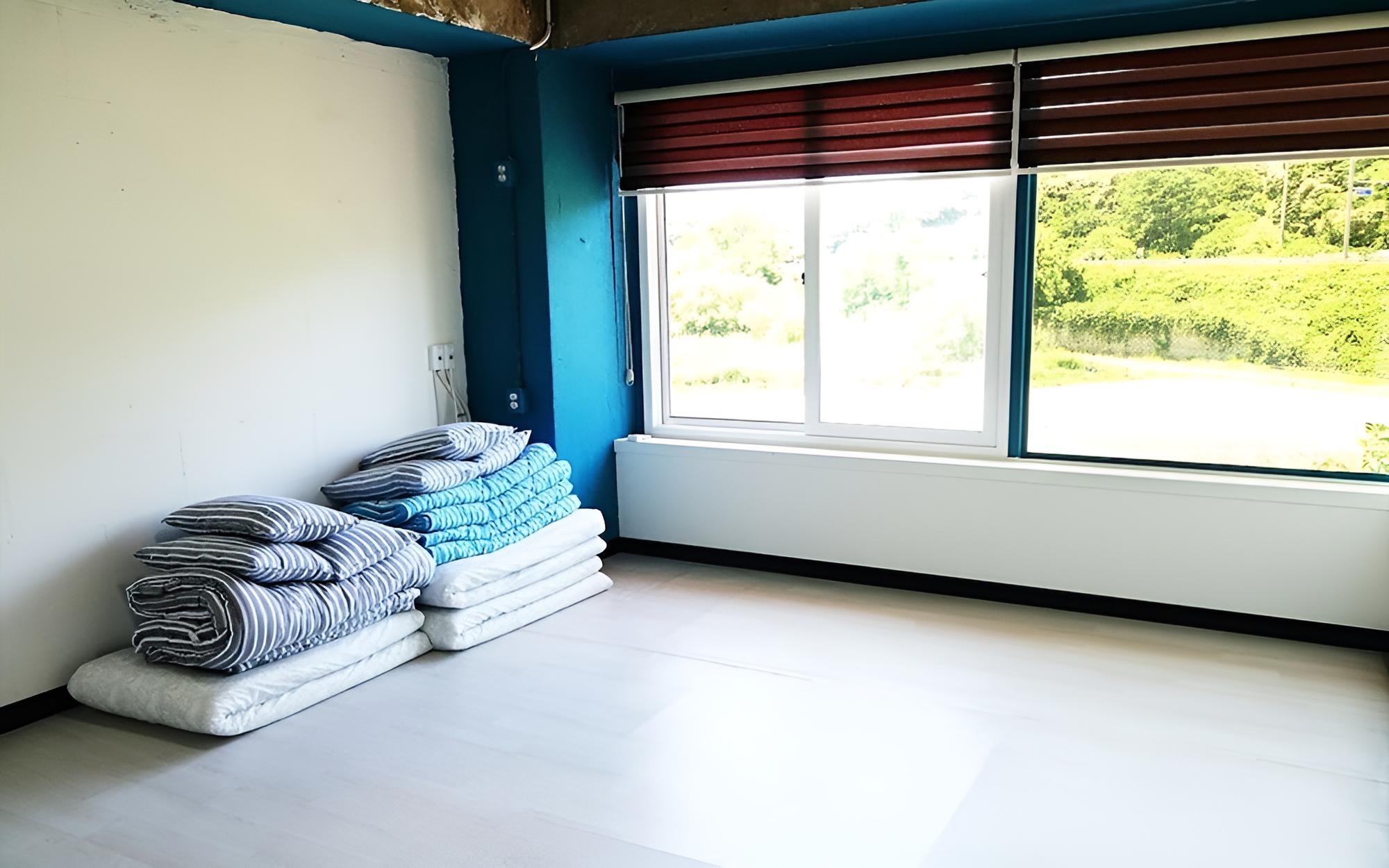 Room (Ondol Room (Max 4-6 people)) photo 2