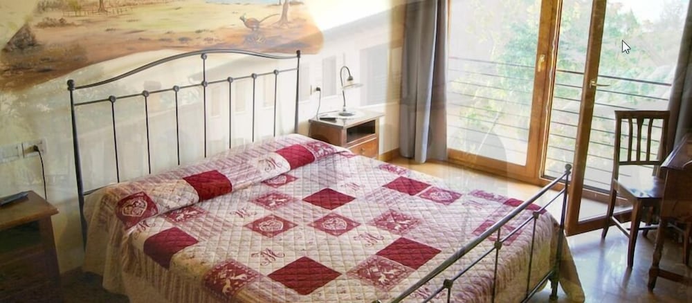 Double Room, Hill View