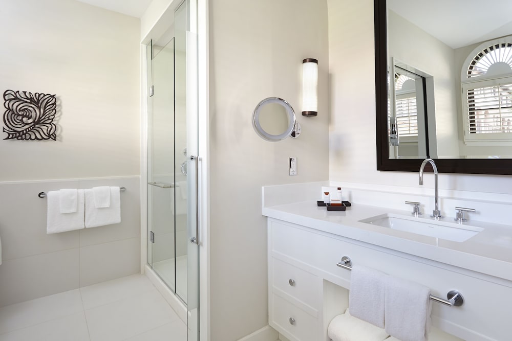 Suite, 1 Bedroom (1 King Bed) - Photo 3