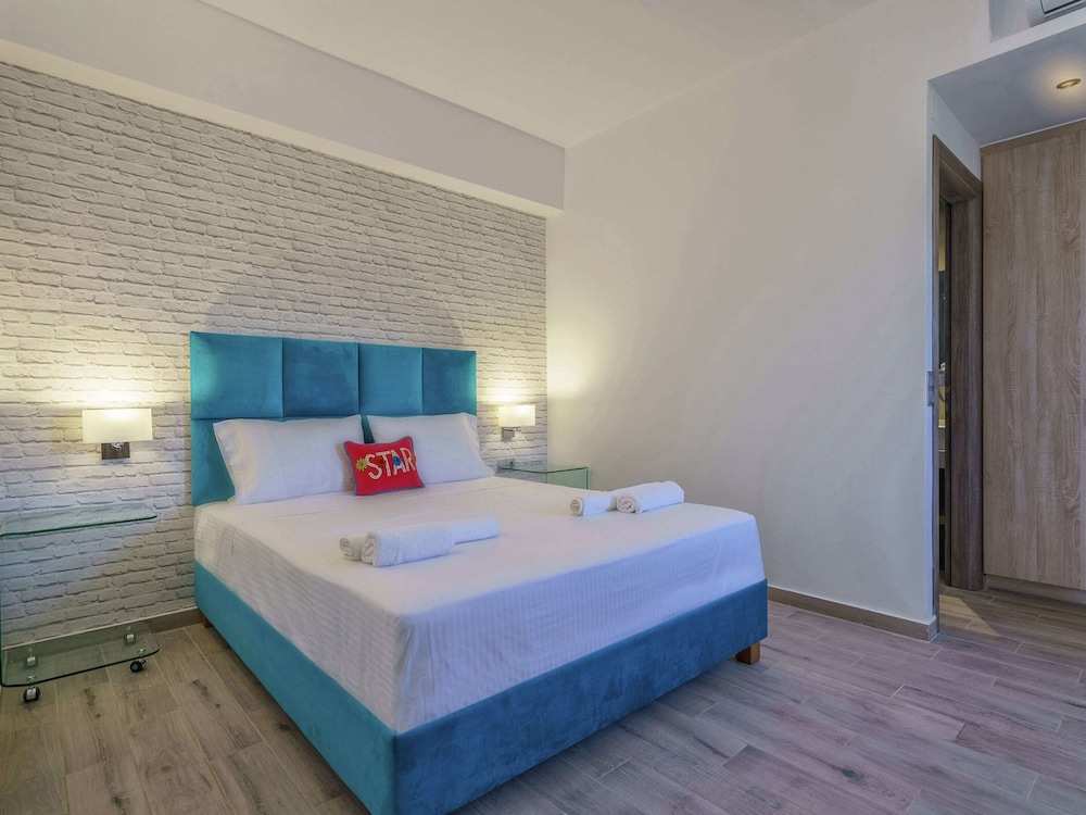 Villa photo 3