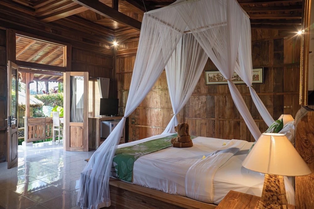 Deluxe Villa, Balcony, Garden View