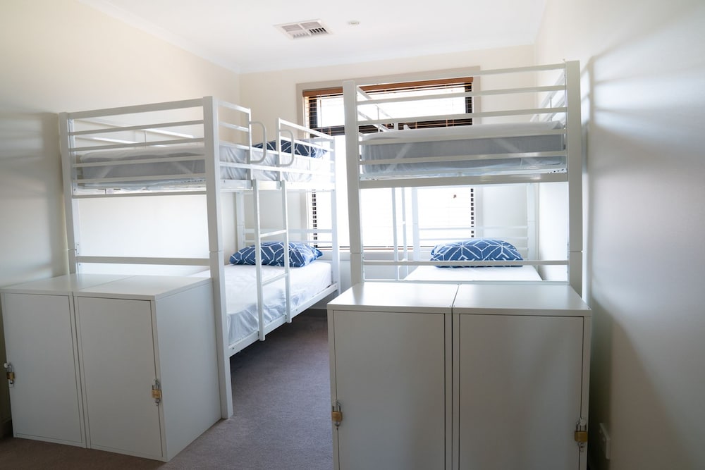 2 Bunk Bed Room photo 1