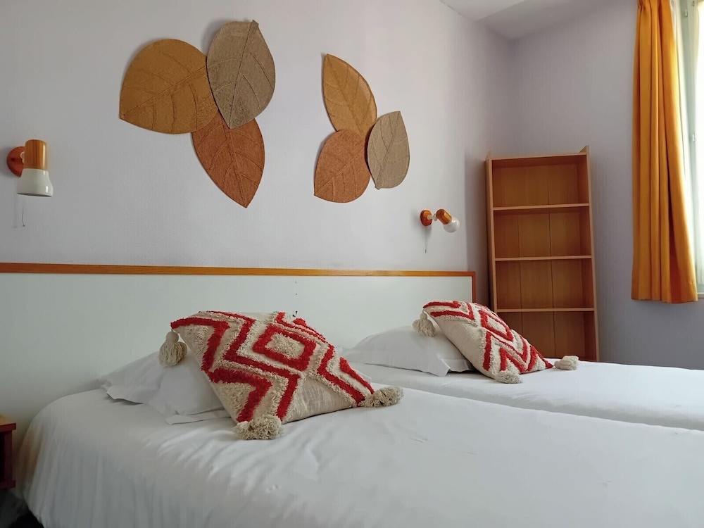 Twin Room, City View