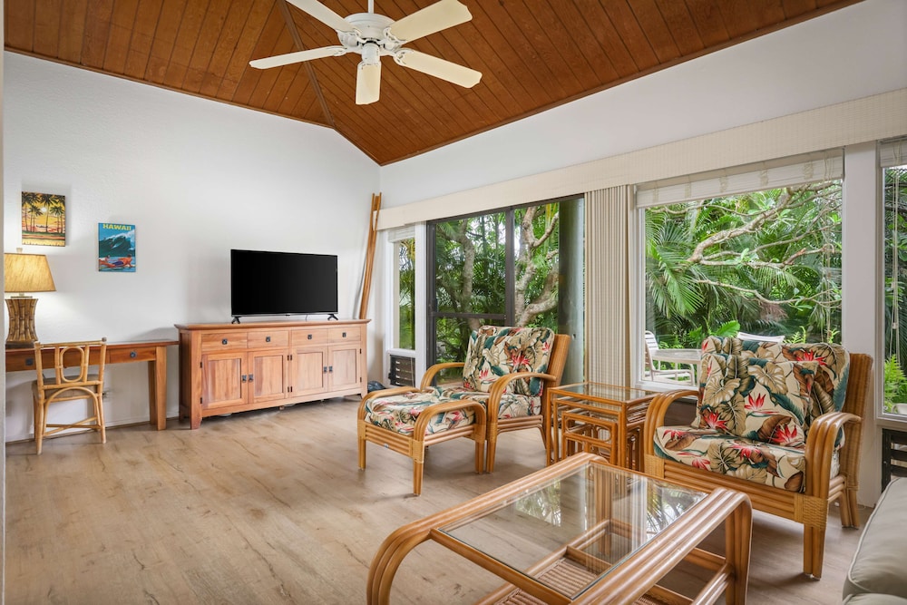 Standard Room, 1 Bedroom, Garden View