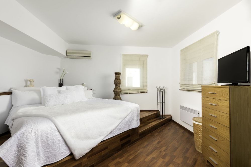 Superior Villa, 4 Bedrooms, Private Pool, Beachfront