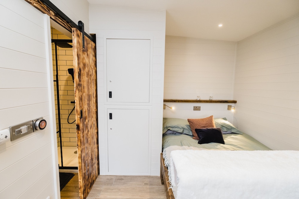 Deluxe Cabin, Ensuite (Black Moss Cabin ) photo 3