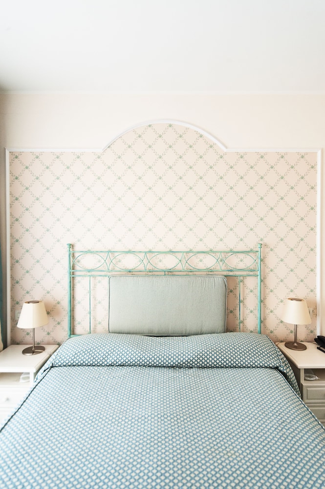 Quadruple Room - Photo 4