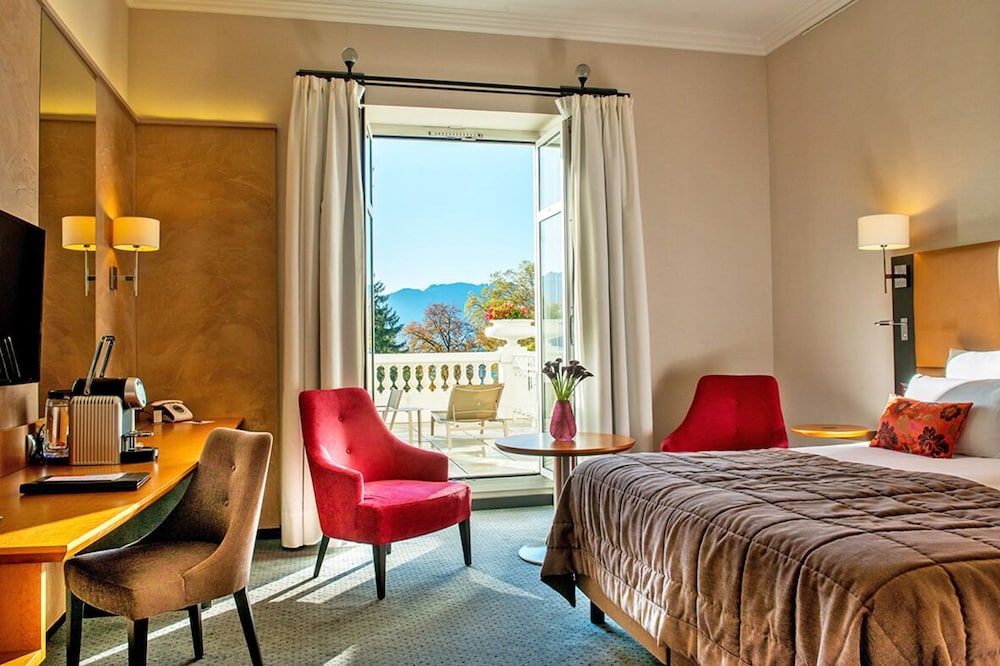 Deluxe Lake Terrace Room - with spa access on reservation