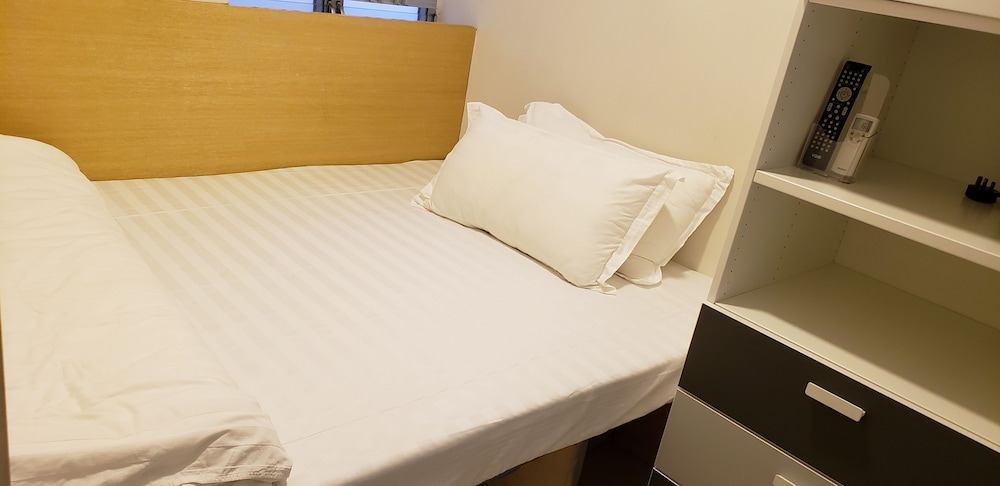 Classic Double Room, 1 Queen Bed, Private Bathroom, City View