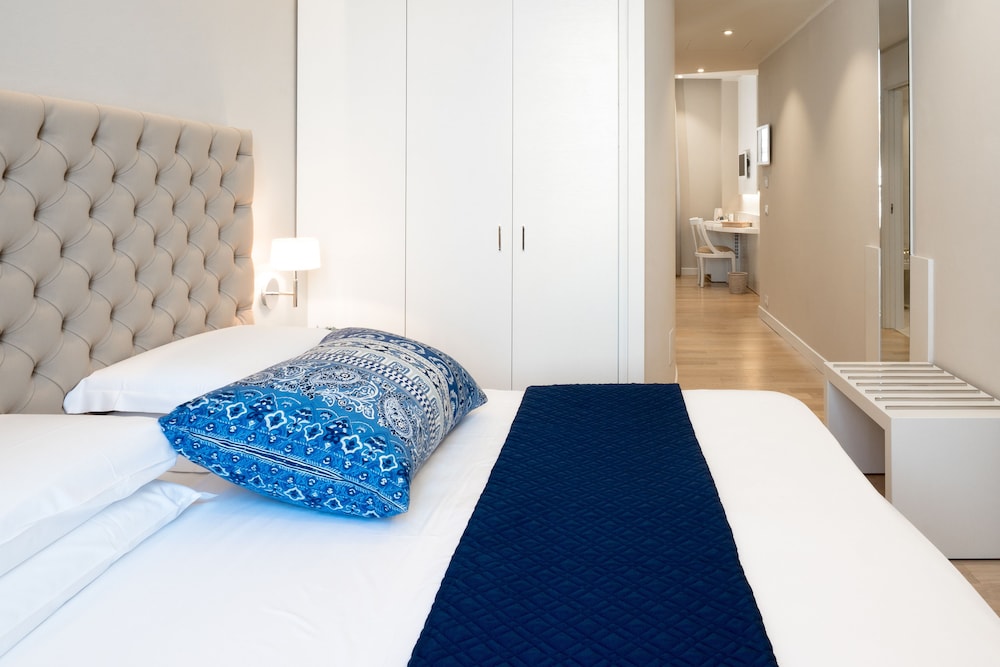 Deluxe Suite, Garden View