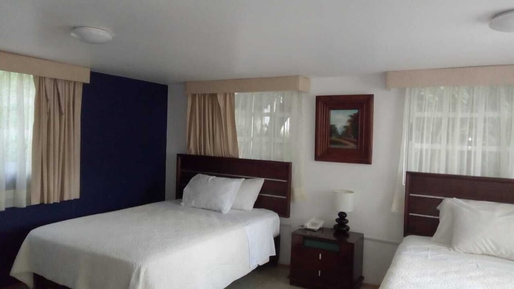 Standard Double Room photo 2