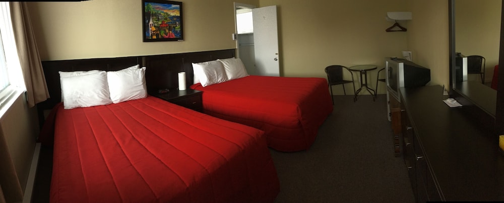 Standard Room, 2 Double Beds photo 1
