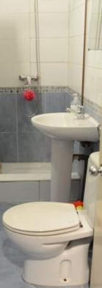 Standard Double Room, 1 Double Bed photo 3