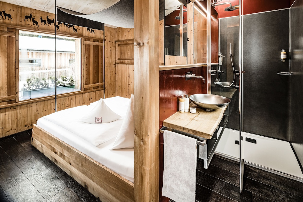 Deluxe Mobile Home, 2 Bedrooms (Dolomites Lodge) photo 1