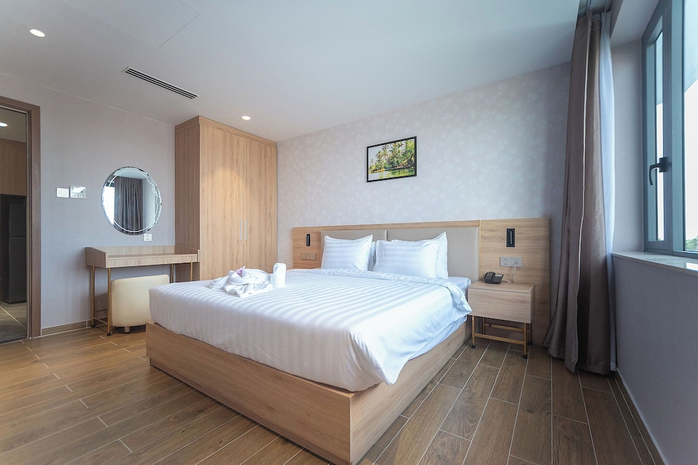 One-Bedroom Apartment River View