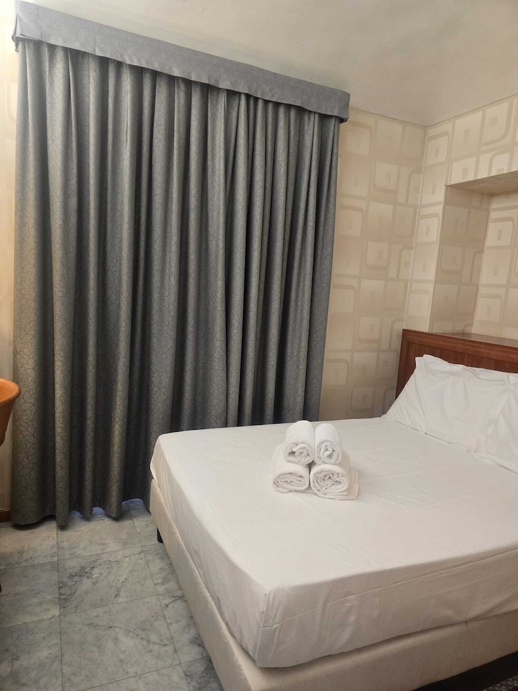 Standard Room photo 3