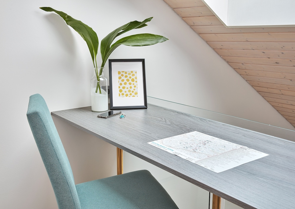 Business Duplex - Photo 8