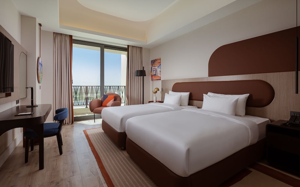 Standard Room with Balcony, Canal View - Photo 8