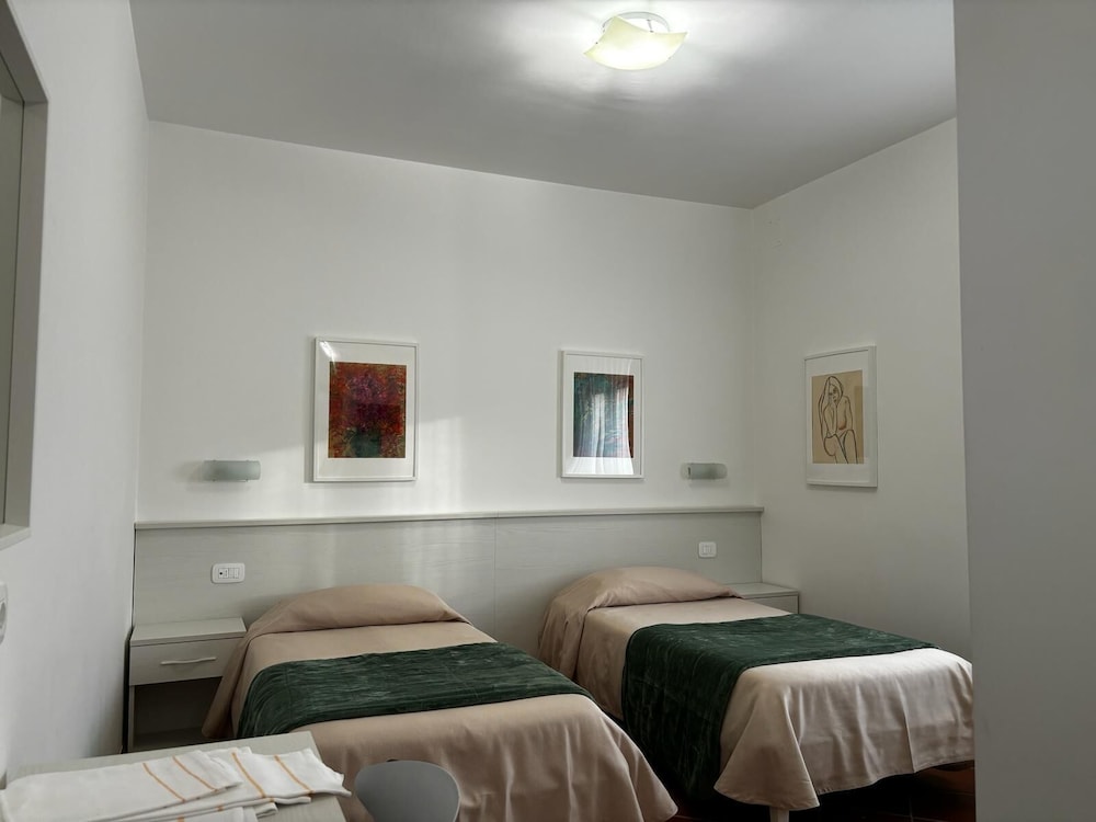 Comfort Room, 2 Twin Beds, Terrace photo 2