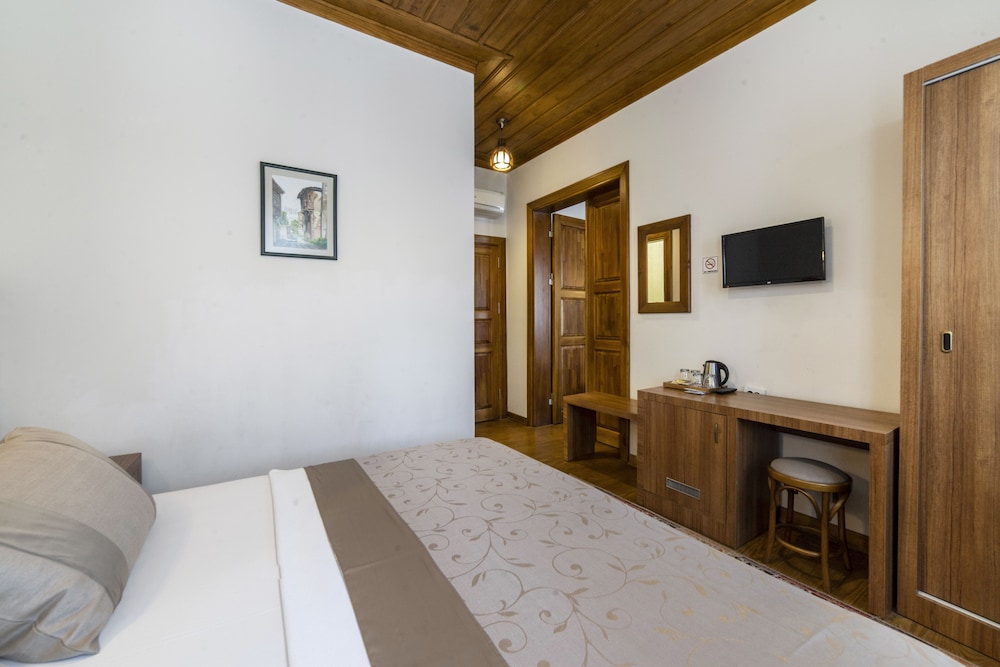 Economy Double Room