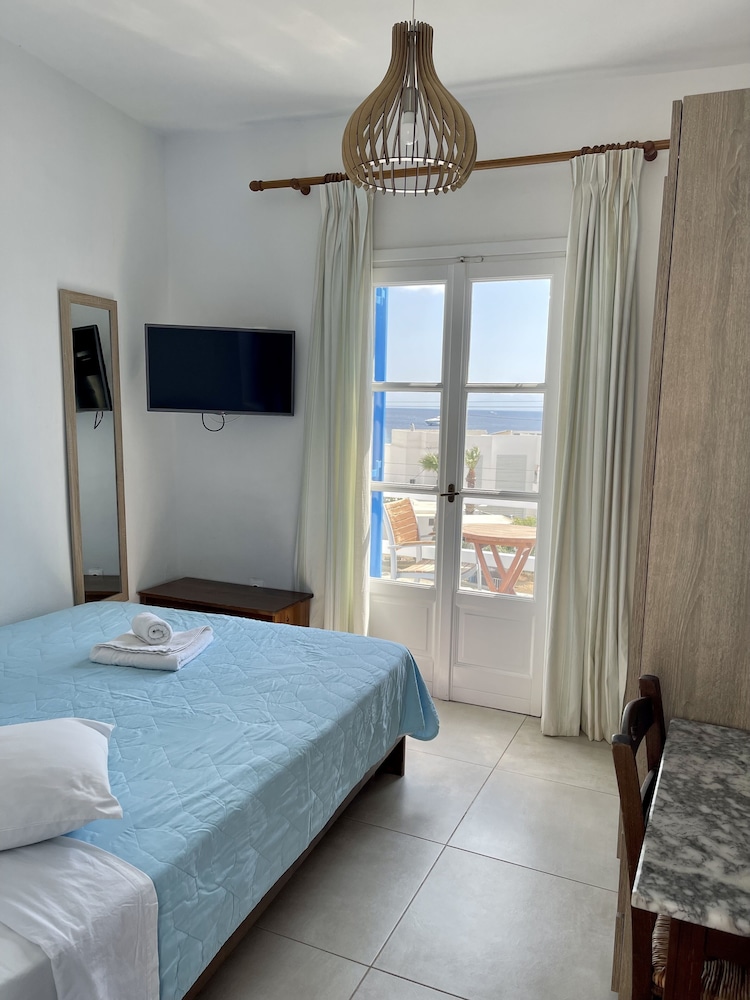 Single Room, 1 Double Bed