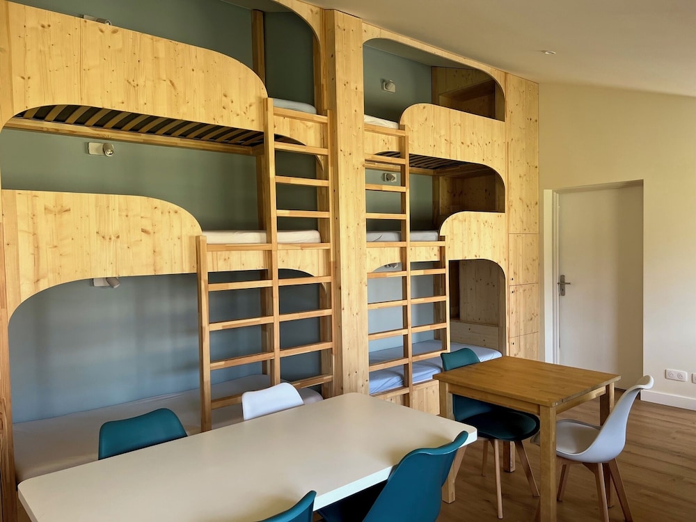 Classic Shared Dormitory, Mixed Dorm, Garden View photo 1