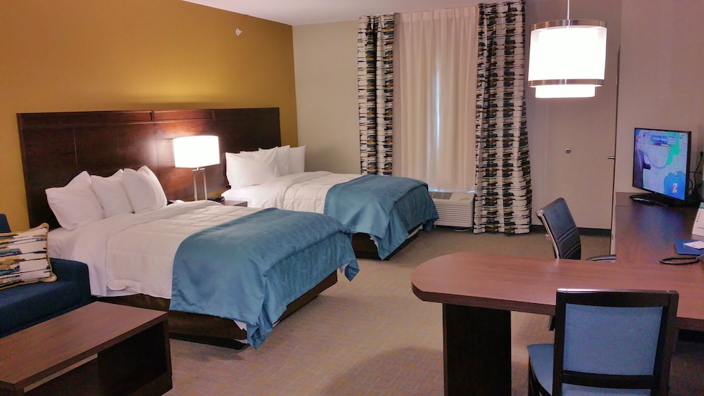 Suite, Multiple Beds, Accessible, Non Smoking photo 1