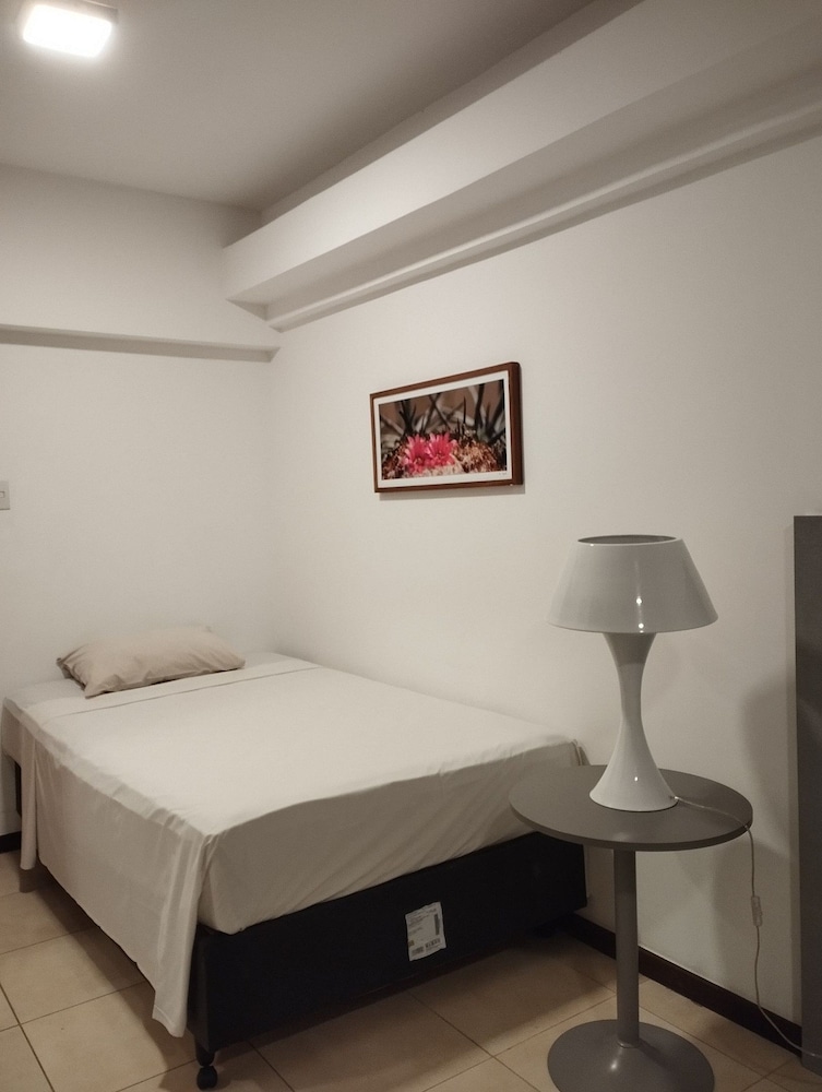 Basic Single Room photo 2