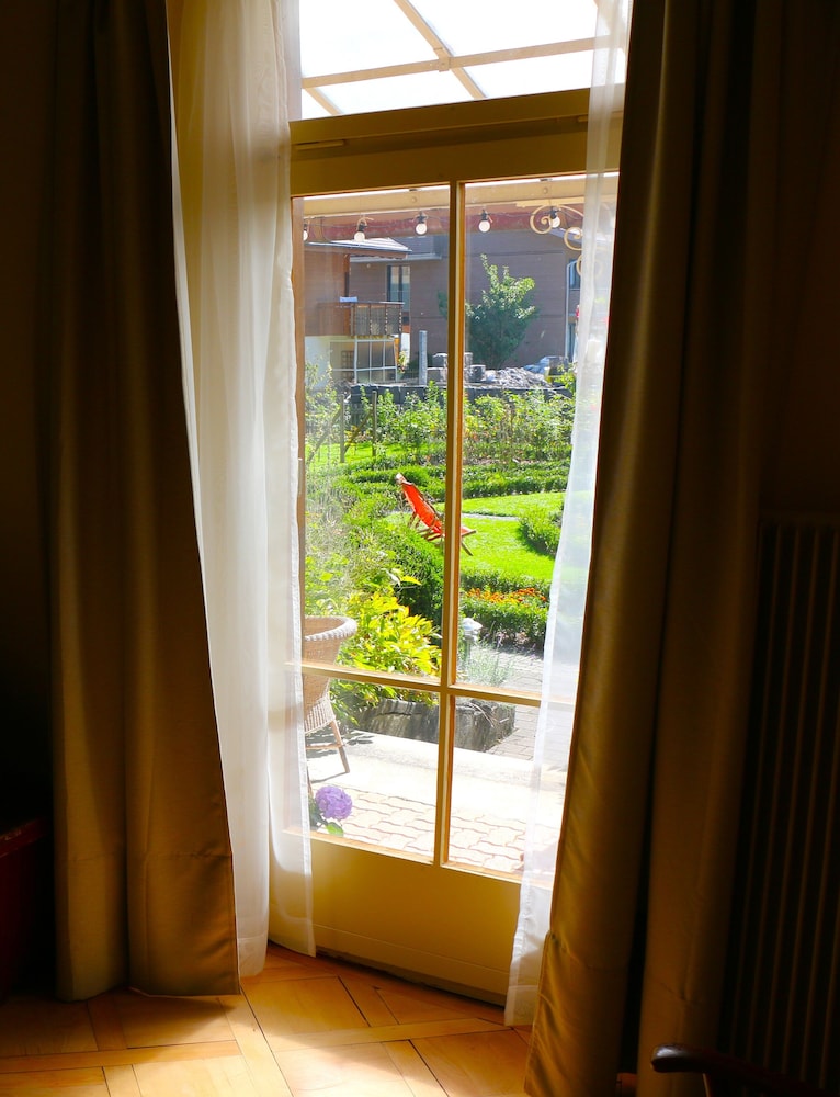 Exclusive Room, 1 King Bed, Terrace, Garden View photo 2