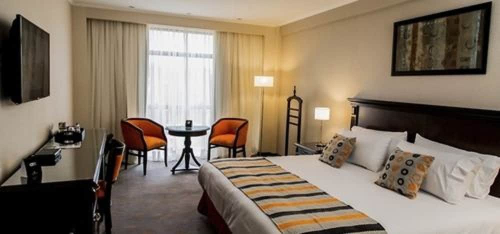 Superior Room, 1 King Bed