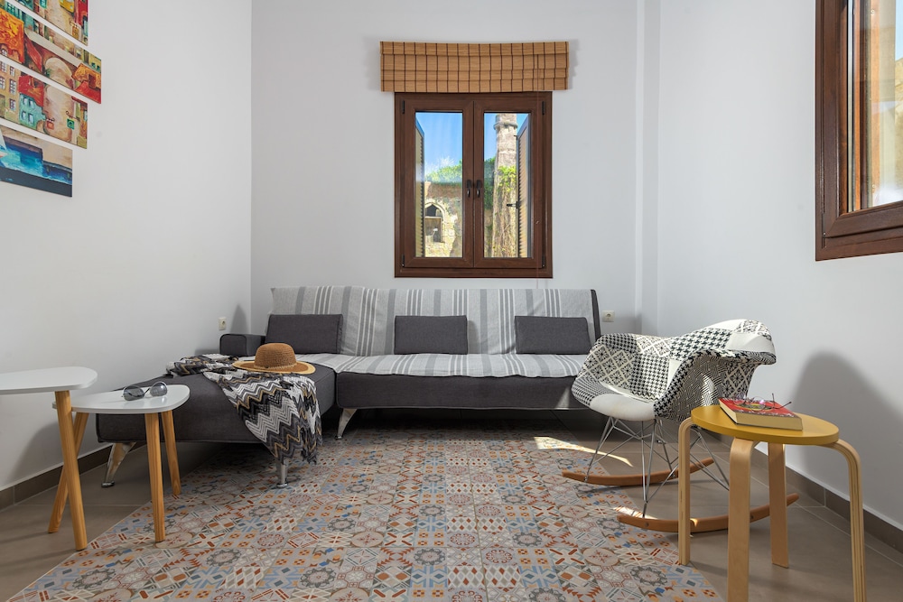 Exclusive Apartment, 1 Queen Bed with Sofa bed photo 1