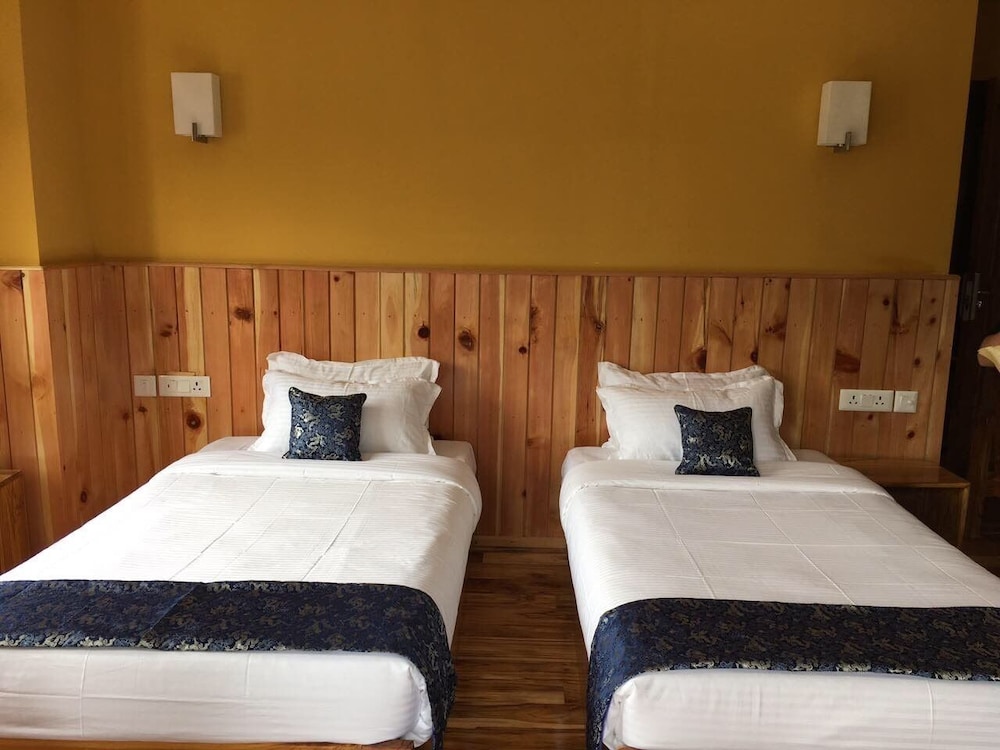 Deluxe Double Room Single Use, 1 Bedroom, Hill View photo 3