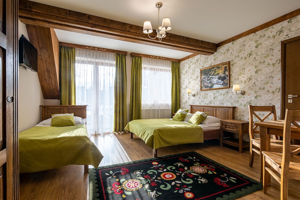 Deluxe Triple Room photo 1