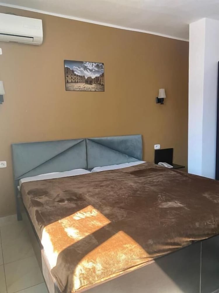 Standard Double Room photo 2