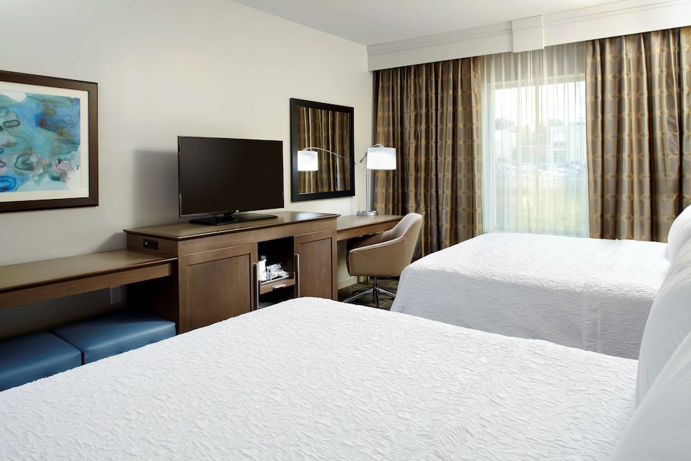 Room, 2 Queen Beds, Accessible, Non Smoking (With Refrigerator) photo 2