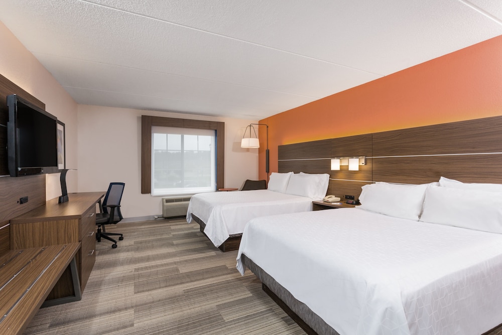 Standard Room, 2 Queen Beds, Accessible (Mobility, Accessible Tub) - Photo 2