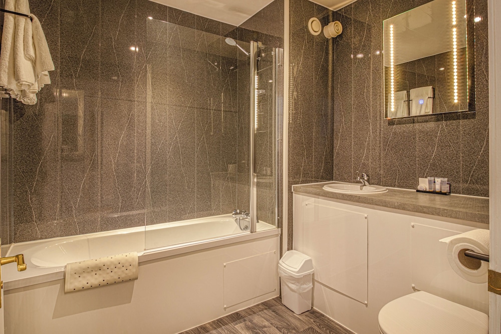 Executive Twin Room - Photo 4
