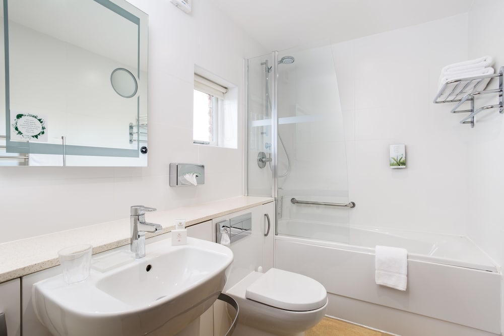 Apartment, 2 Bedrooms - Photo 13