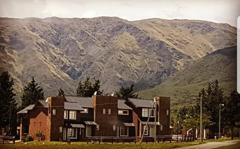 Deluxe Apartment, 2 Bedrooms, Mountain View (Family of 4 ) photo 3