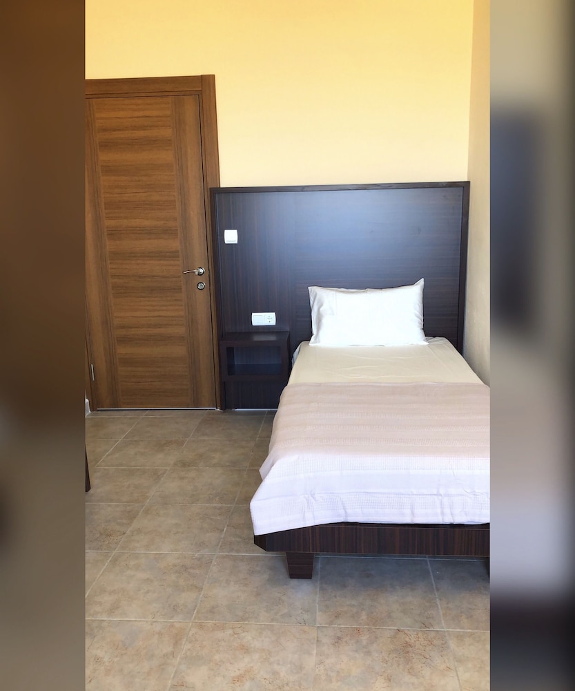 Triple Room, Multiple Beds, Sea View photo 1