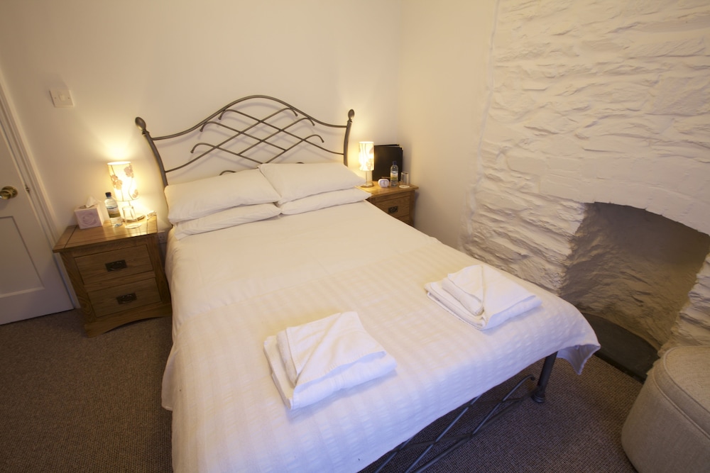 Double Room (Room 4) photo 2