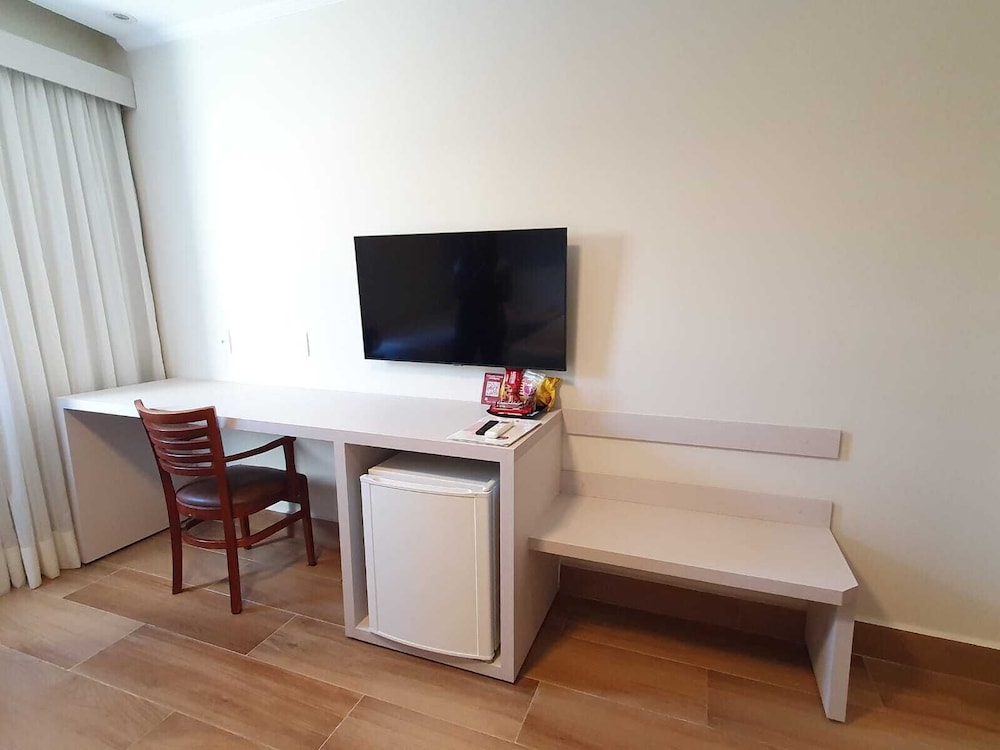 Quarto Triplo Solteiro Premium photo 3