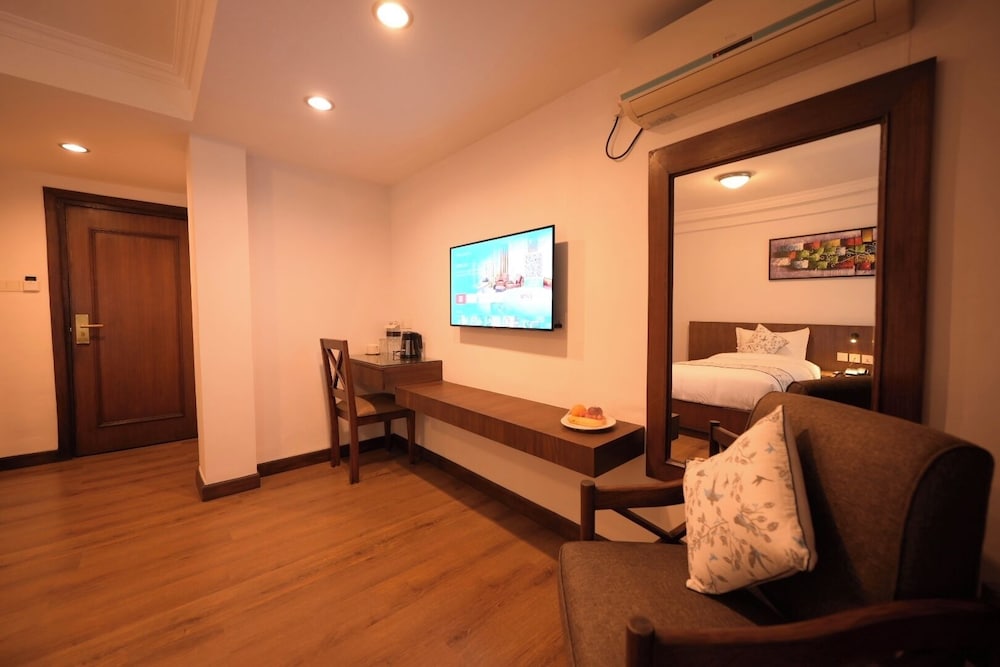 Deluxe Twin Room - Photo 3