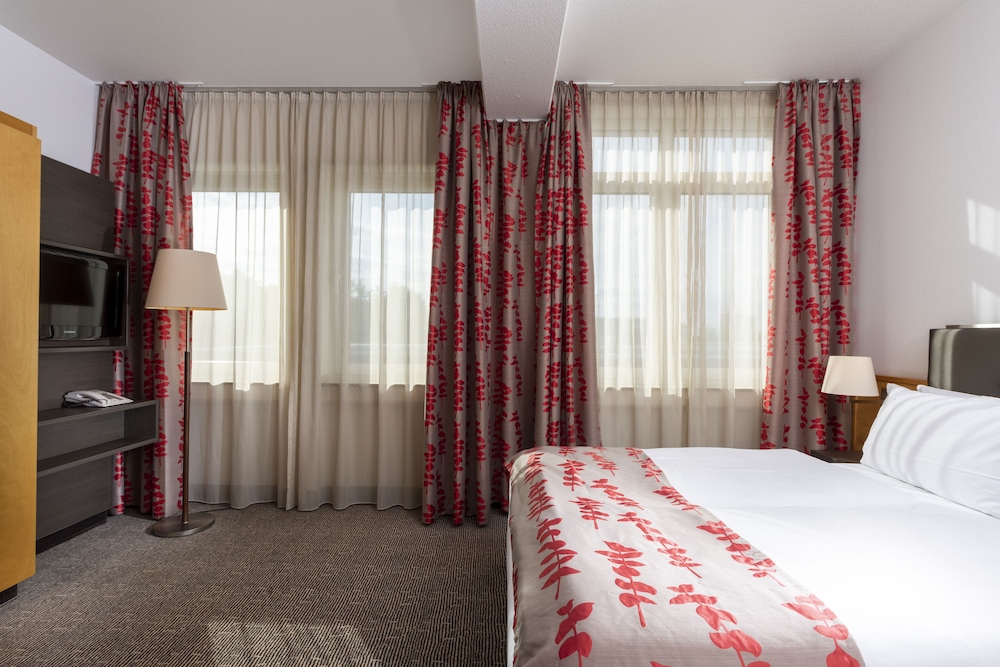 Suite, 1 Bedroom photo 2
