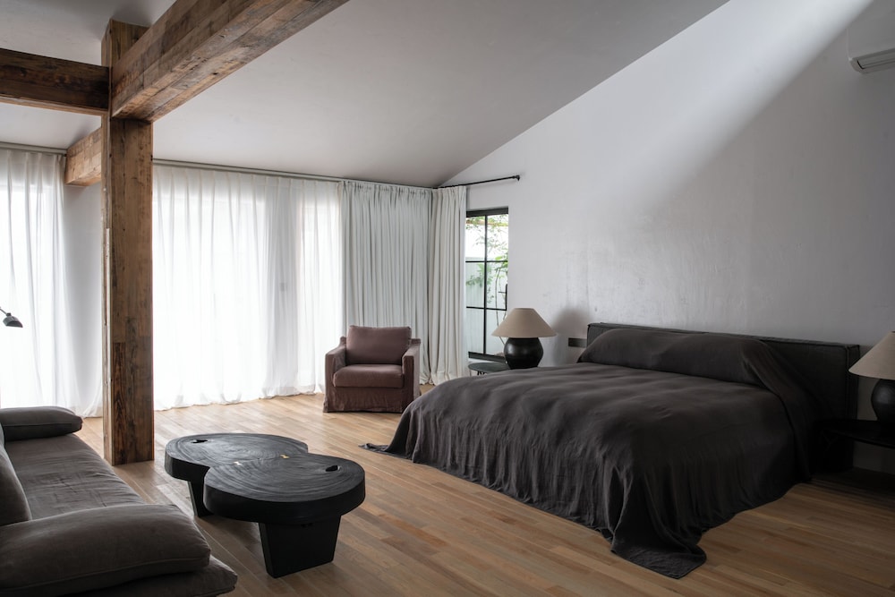 Elite Double Room, Courtyard View photo 1